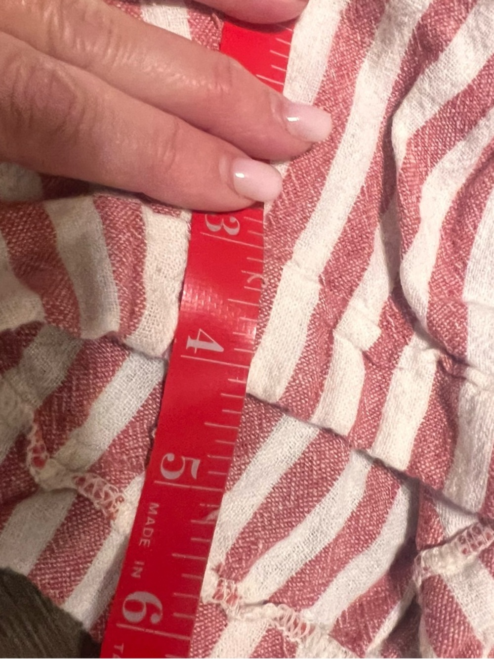 Old Navy Linen Blend Solid and Striped Shorts - Picture 7 of 12